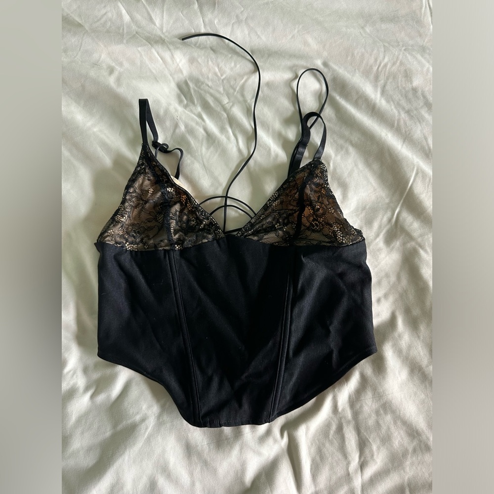 Glassons corset top with lace details